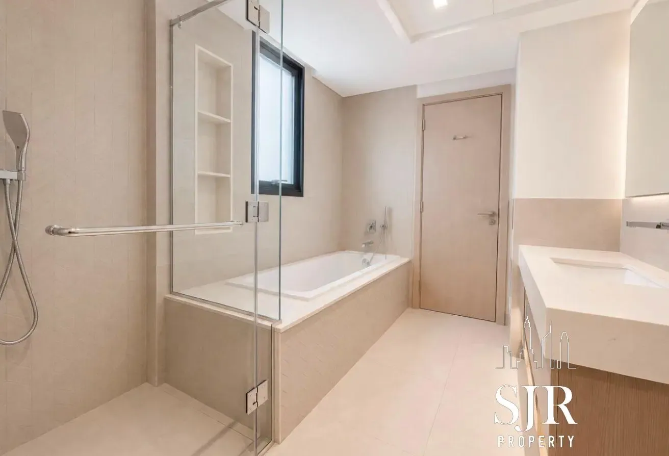 Single Row | Type B | Near Pool | Avail September