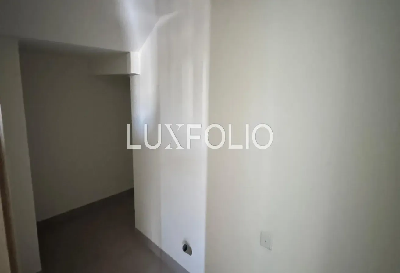 3 BED TOWNHOUSE | LANDSCAPED | VACANT