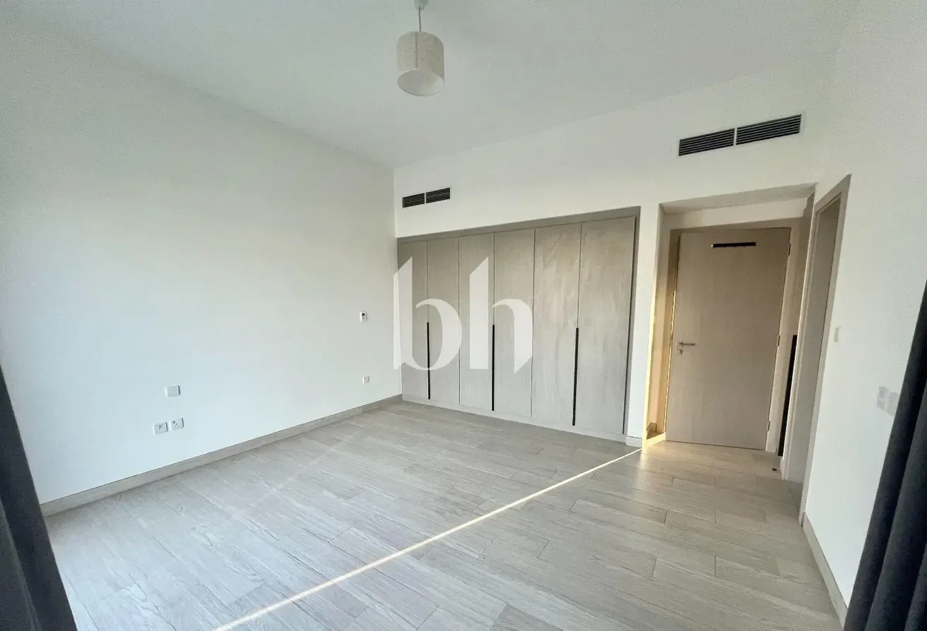 3-Bedroom Townhouse | Unfurnished | Murooj