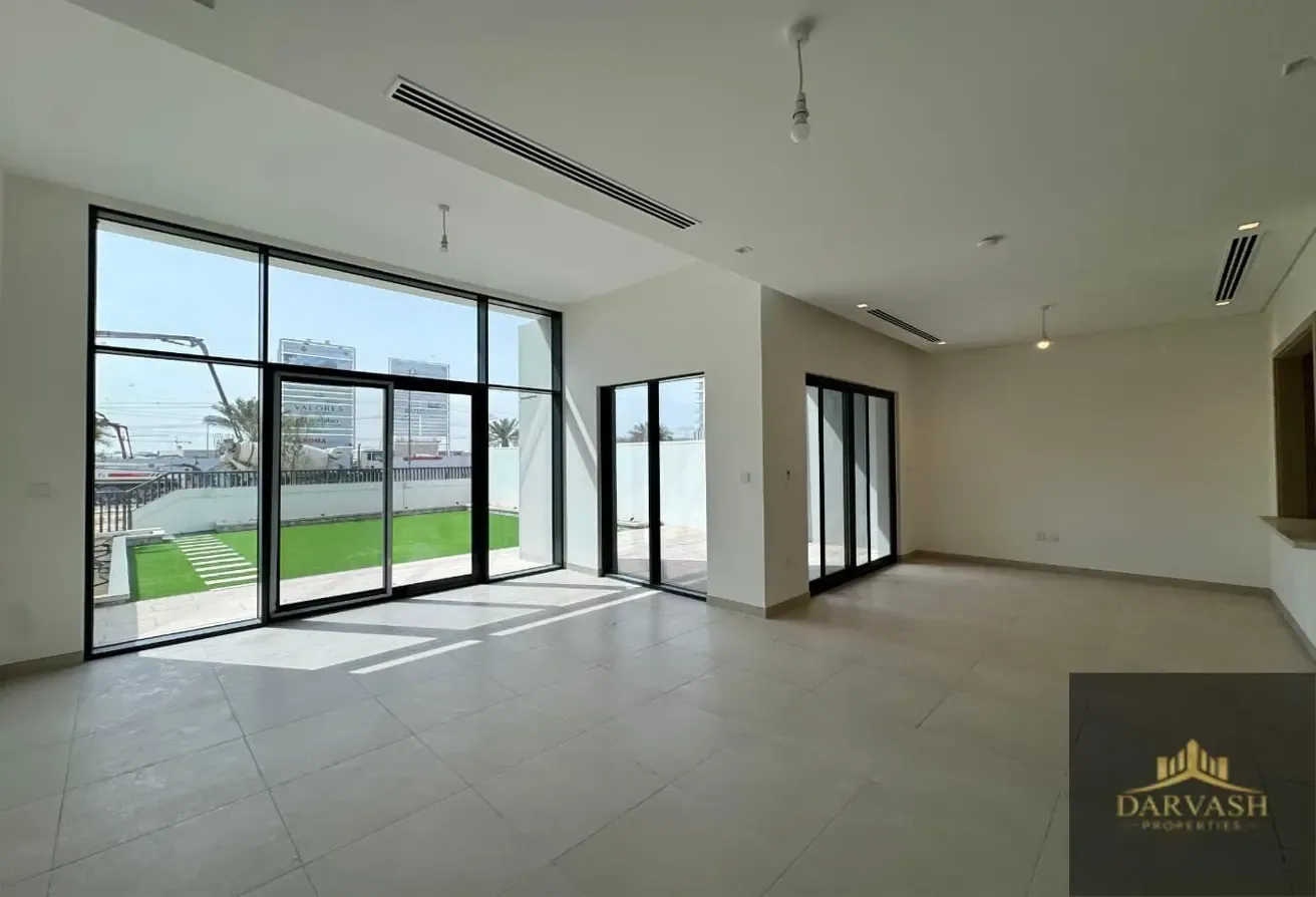 Prime Location 3BR Townhouse for Families