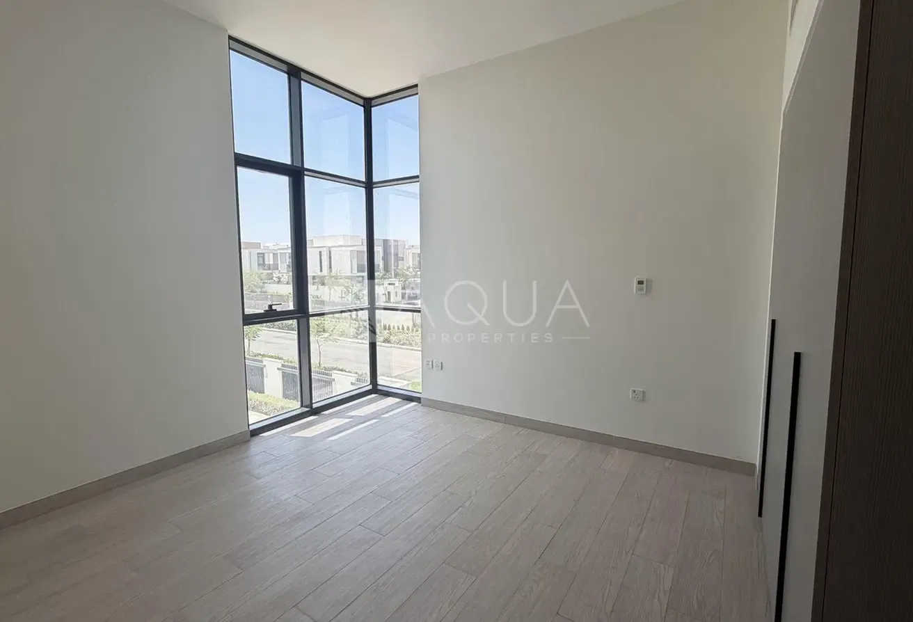Elegant 3BR TH - Type A Landscaped