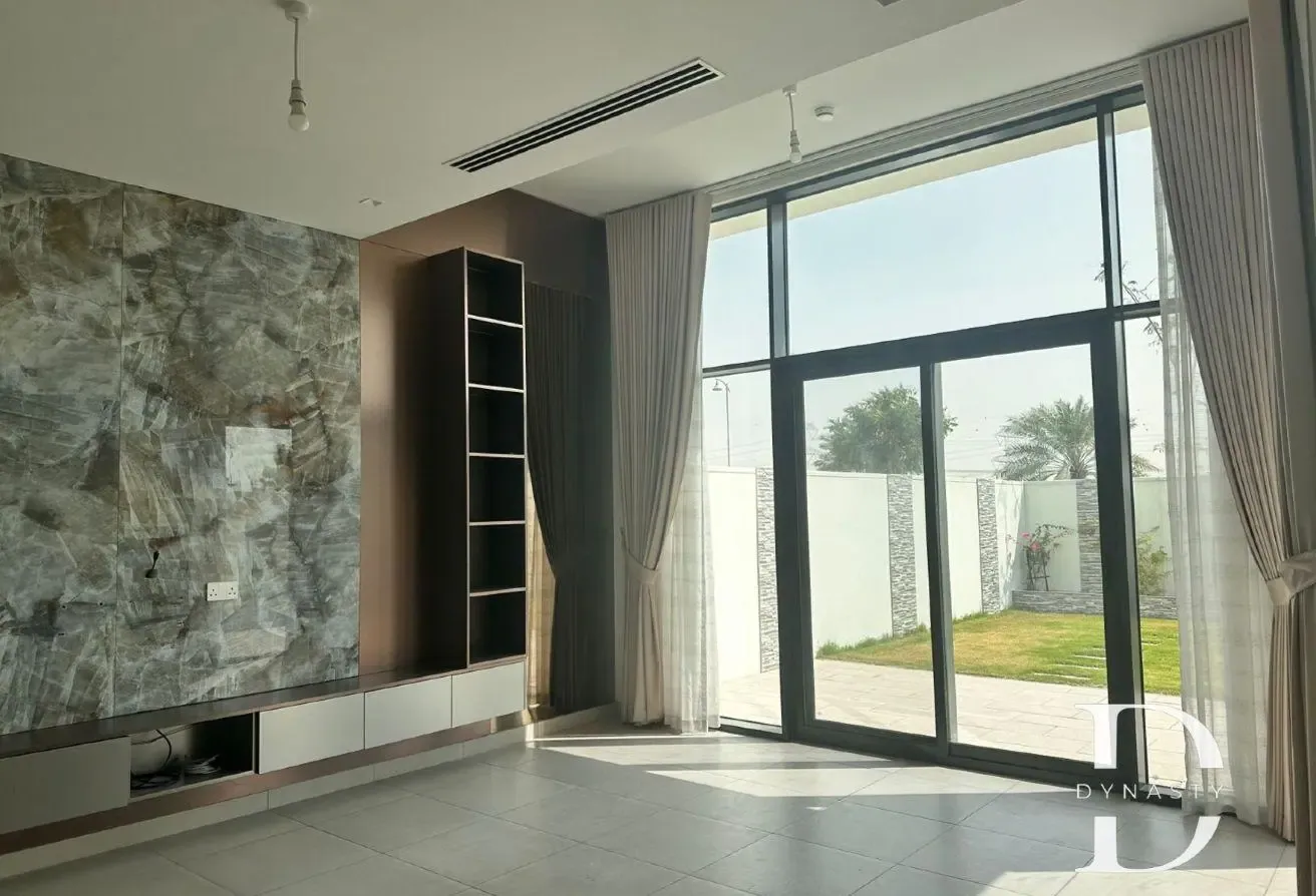 Semi-furnished | Landscaped | Community Views