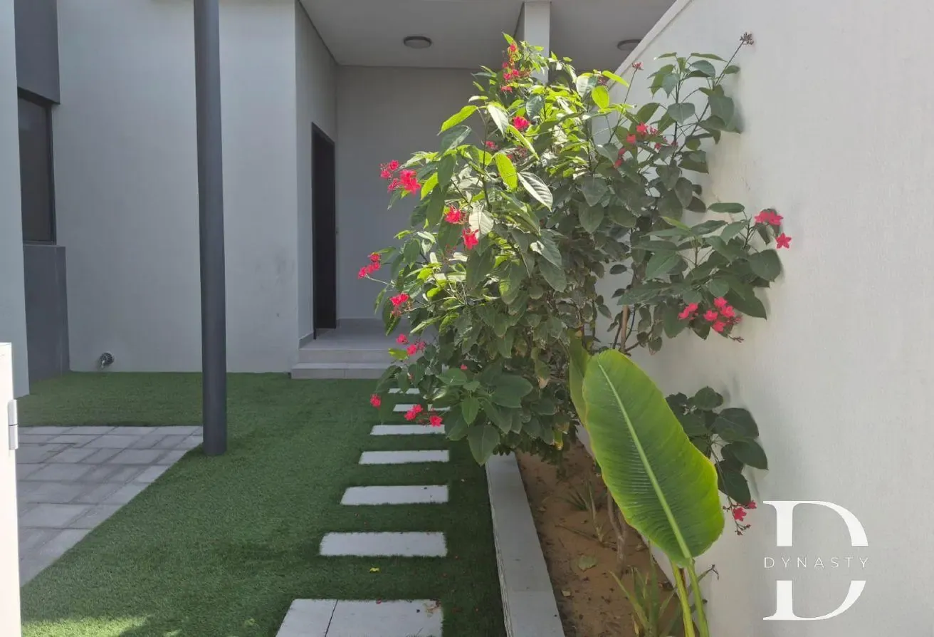 Semi-furnished | Landscaped | Community Views