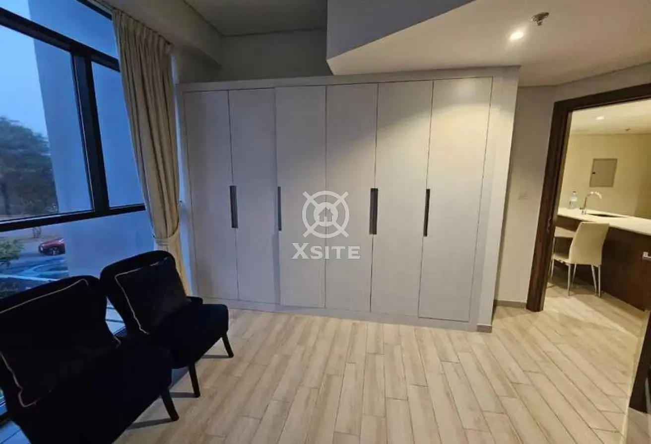 Fully Furnished |Stylish Layout |12 Cheques