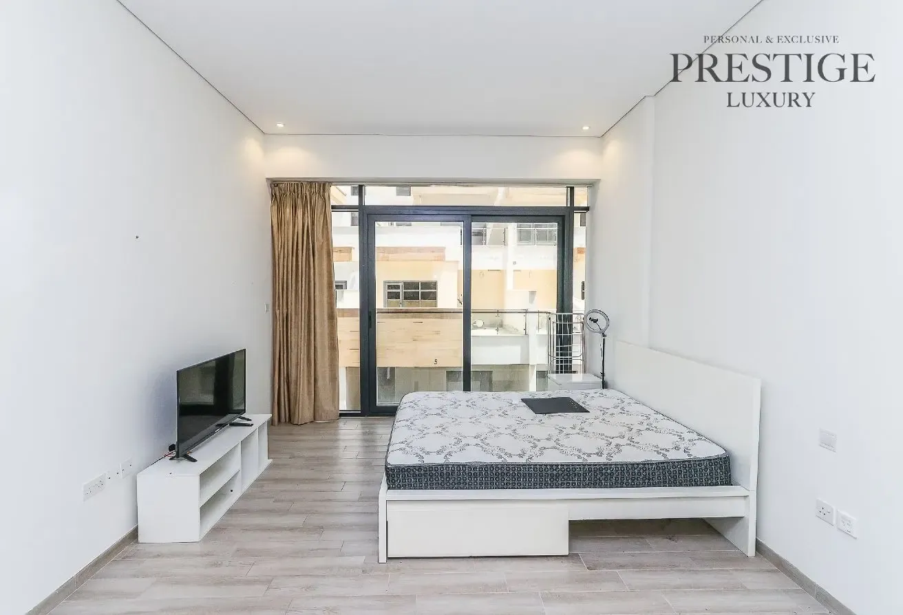 Studio | Vacant | Fully Furnished