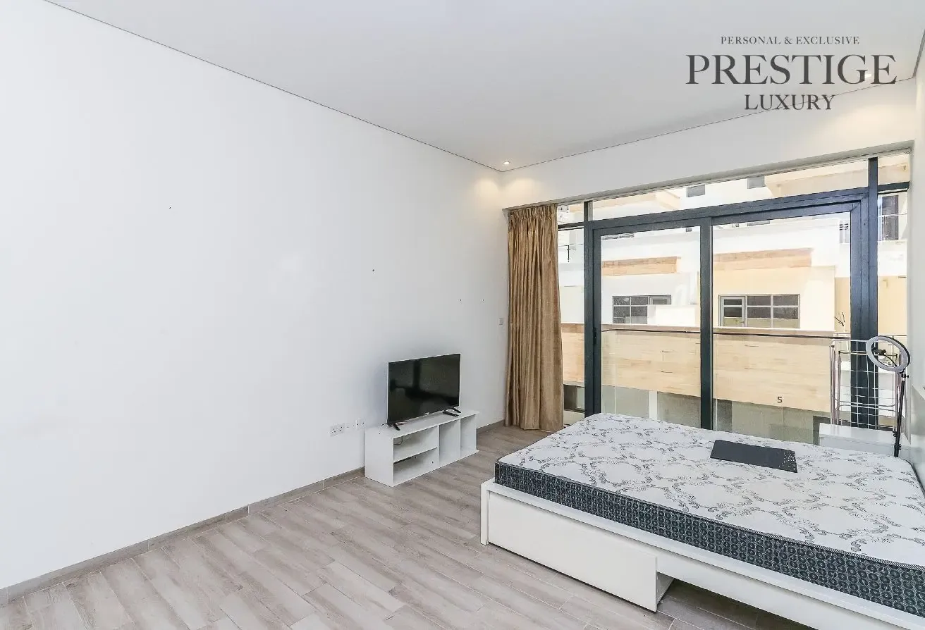 Studio | Vacant | Fully Furnished