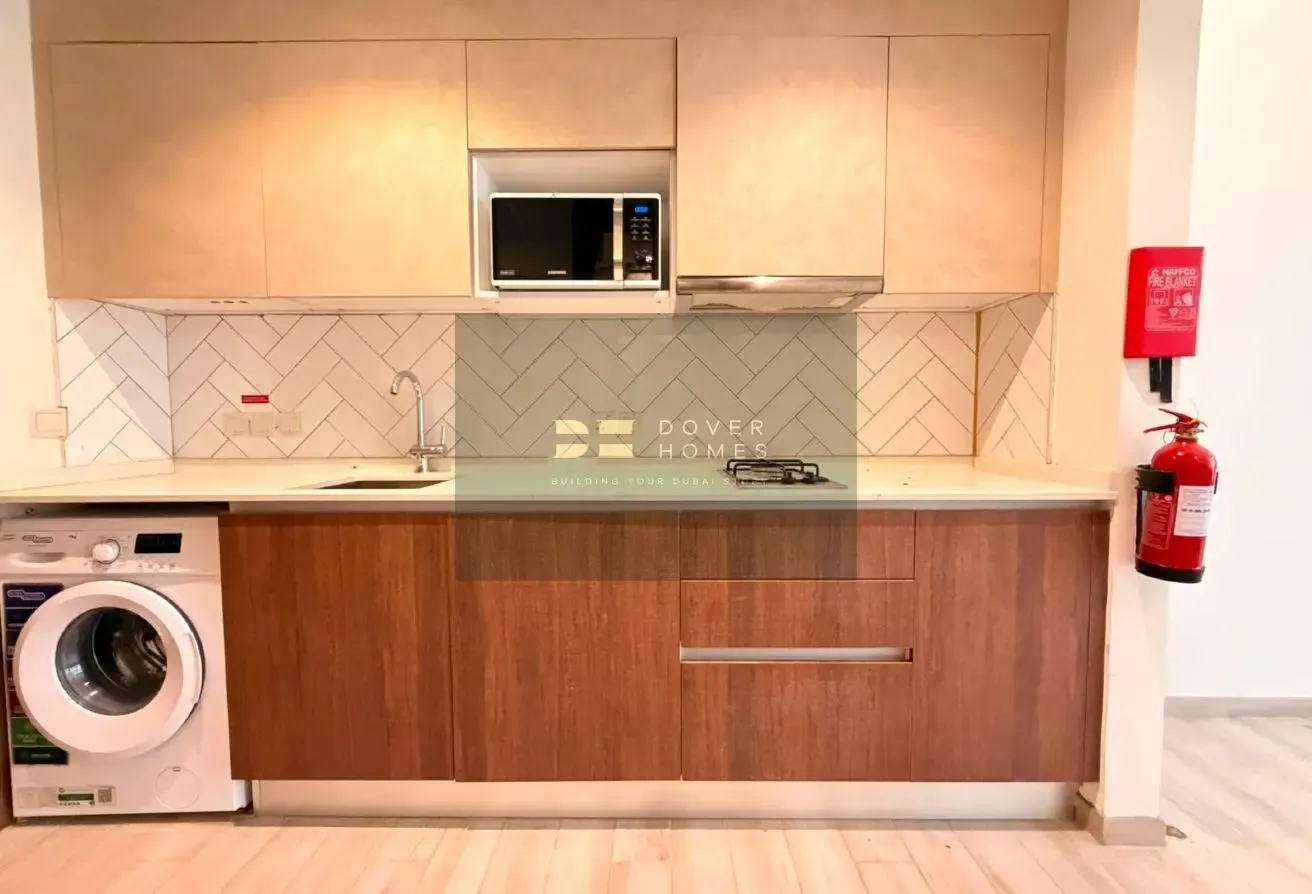 Ready to move | Spacious Layout | Community View