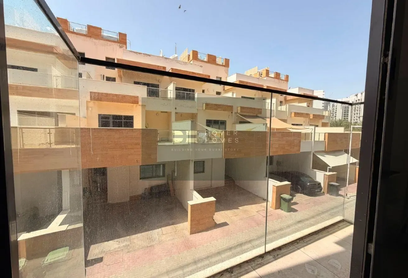 Ready to move | Spacious Layout | Community View