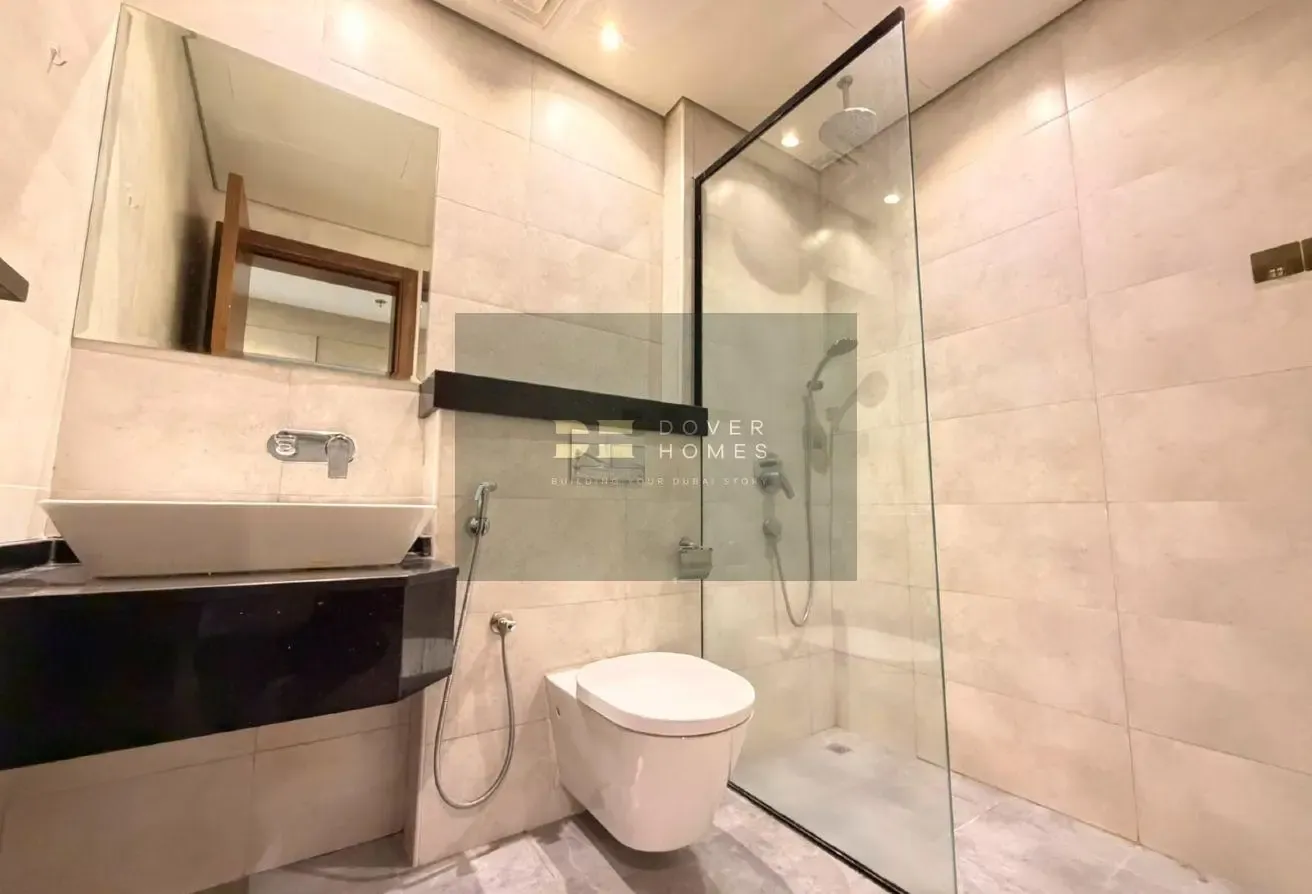 Ready to move | Spacious Layout | Community View