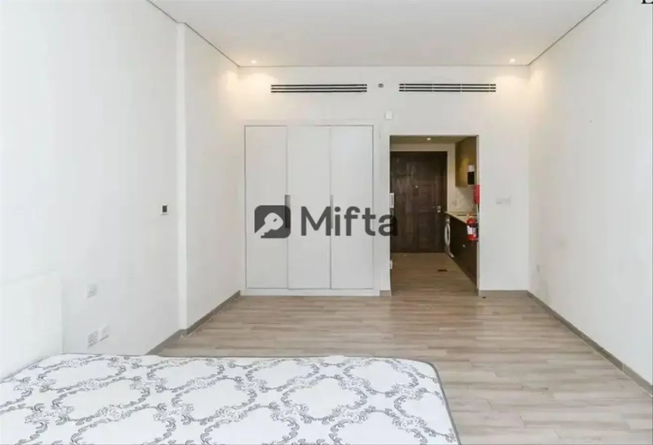 Hot Deal | Fully Furnished | Studio