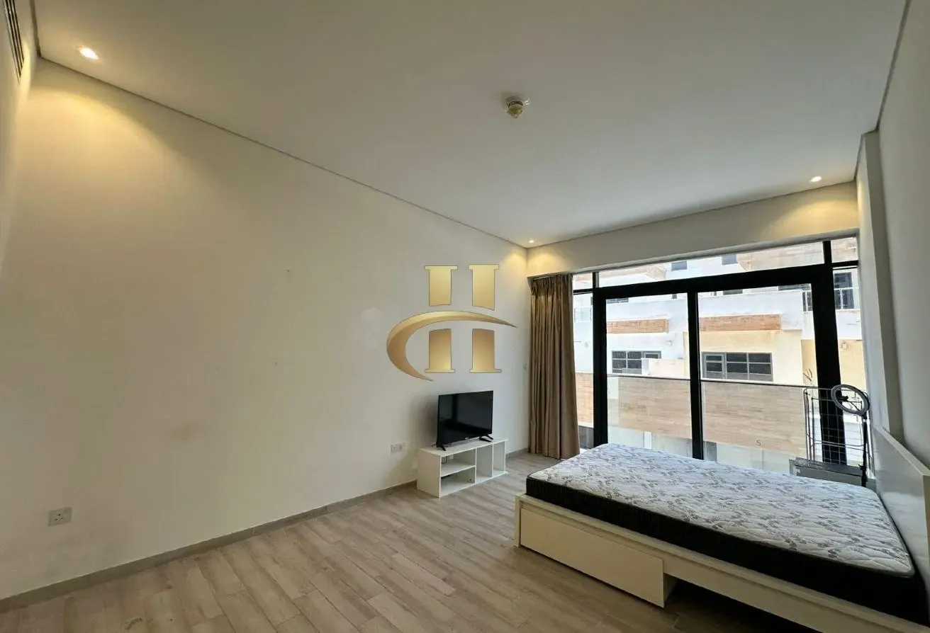 Fully furnished | Luxury living | Fitted Kitchen