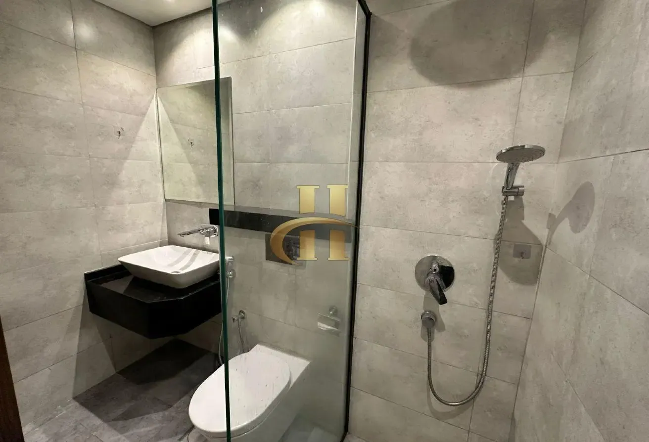 Fully furnished | Luxury living | Fitted Kitchen