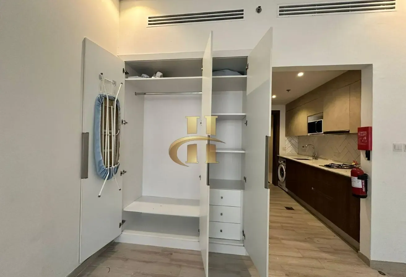 Fully furnished | Luxury living | Fitted Kitchen