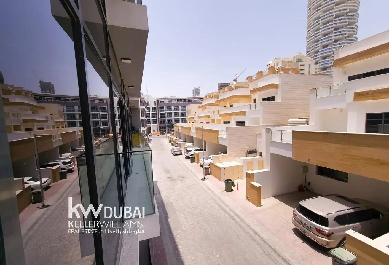 Furnished | Ready to Move In | Excellent Amenities