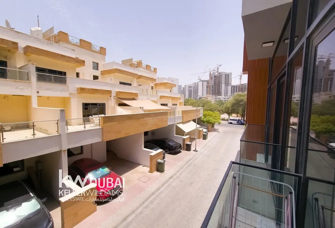 Furnished | Ready to Move In | Excellent Amenities
