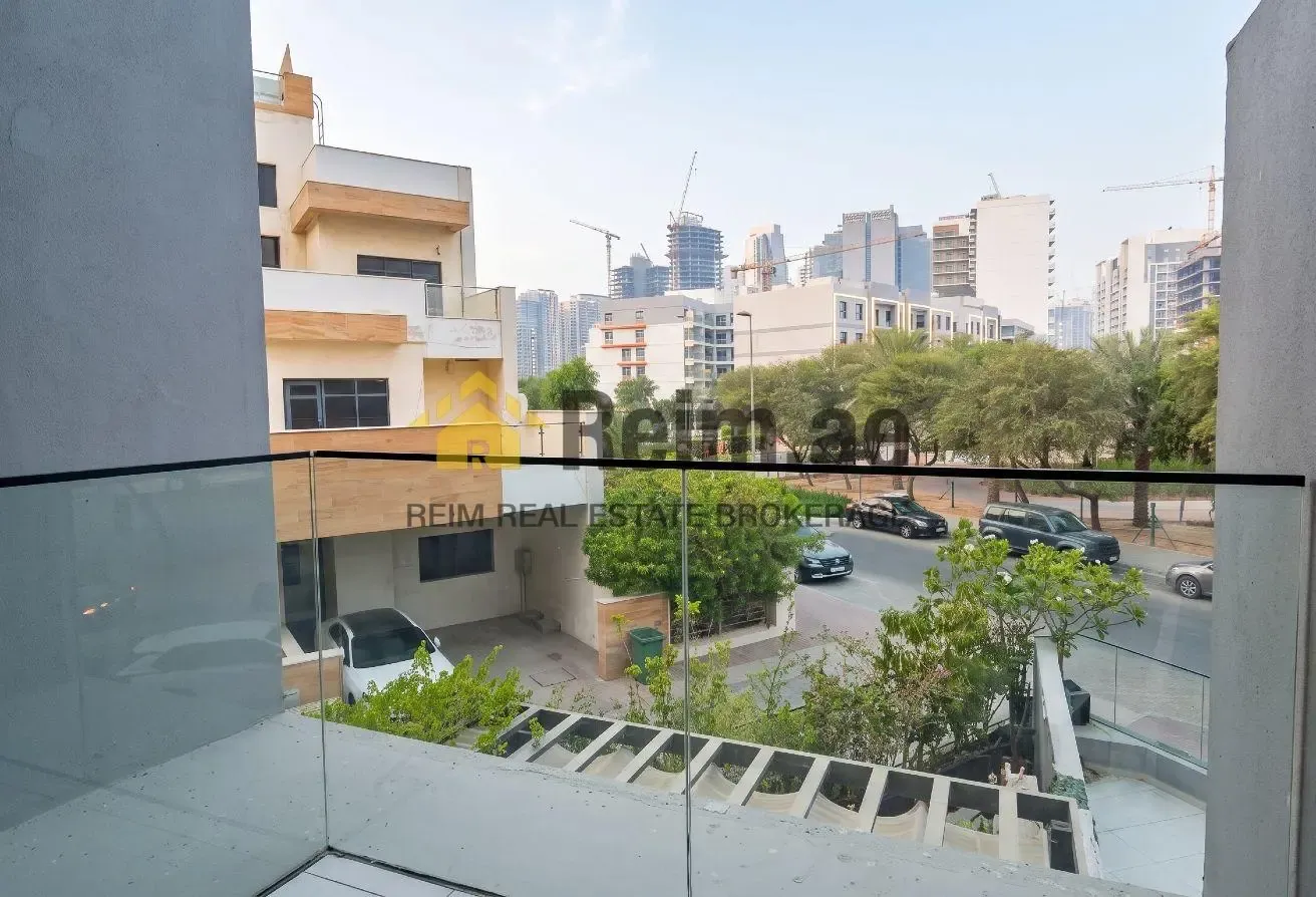 Flexible Cheques | Easy Access | Boulevard View