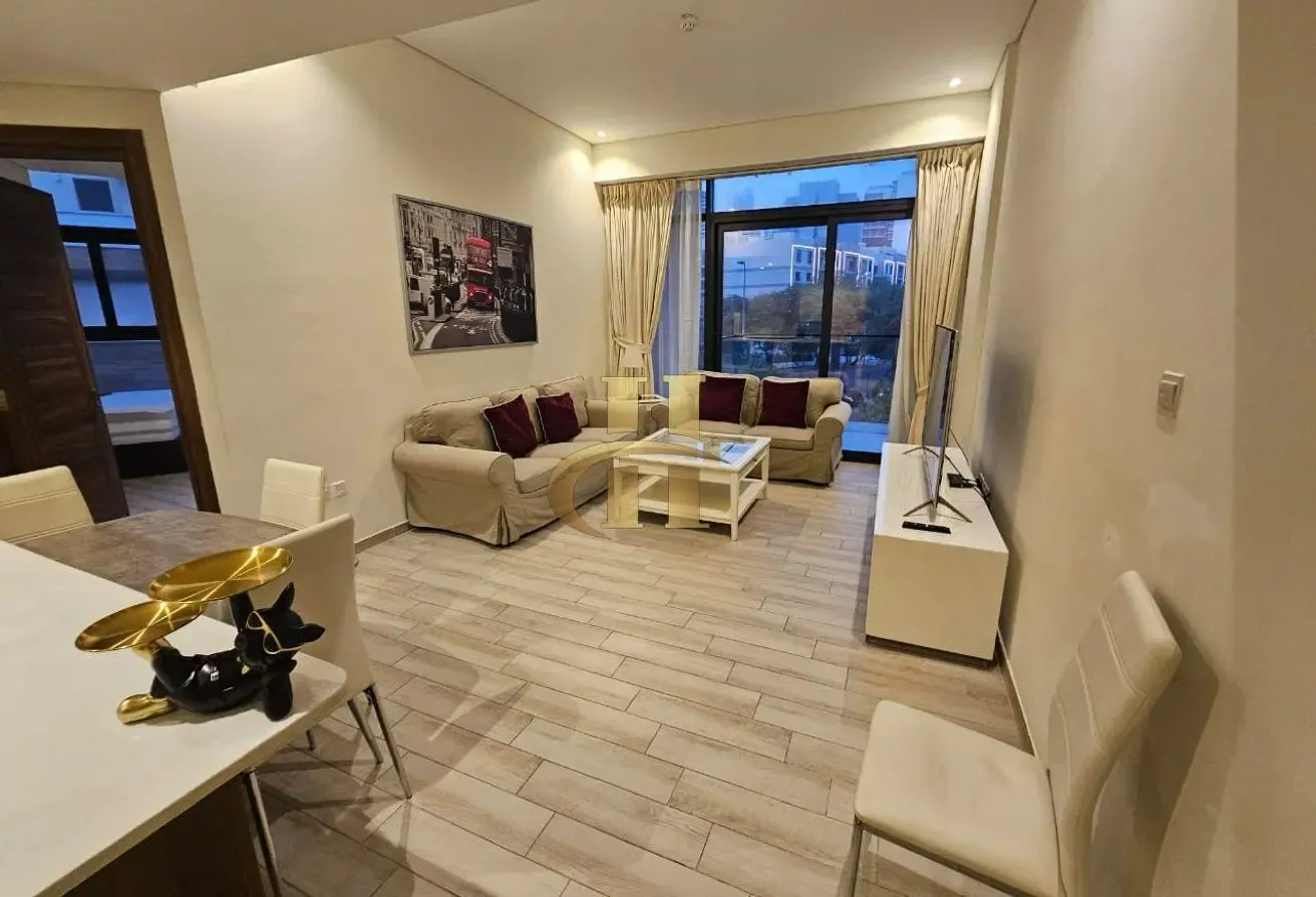 Massive 1 BHK | Fully furnished | Luxurious