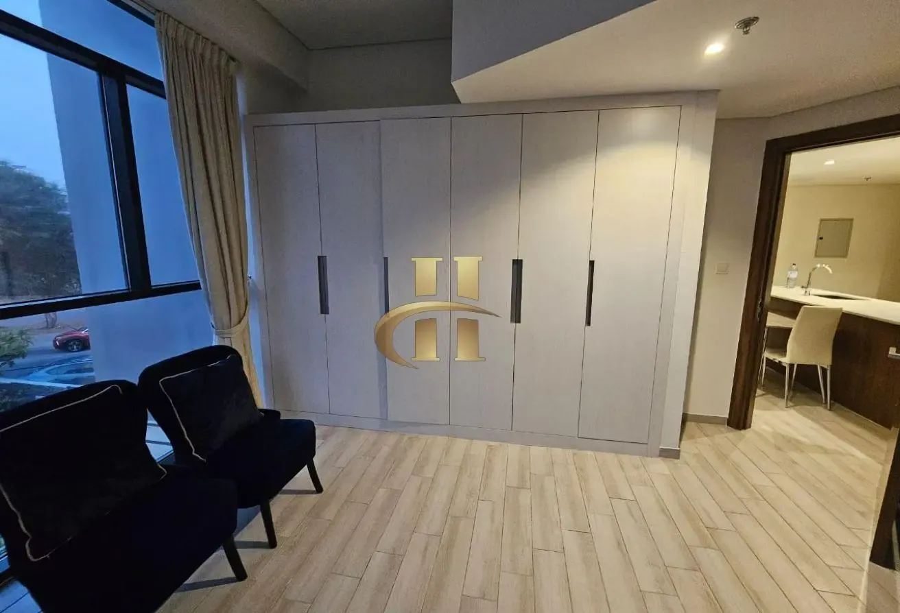Massive 1 BHK | Fully furnished | Luxurious