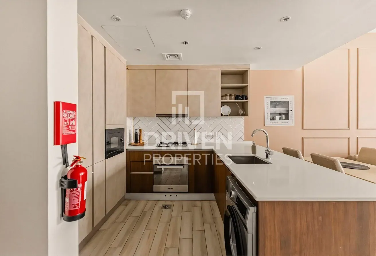 Fully Furnished | Pool View | Vacant Apt