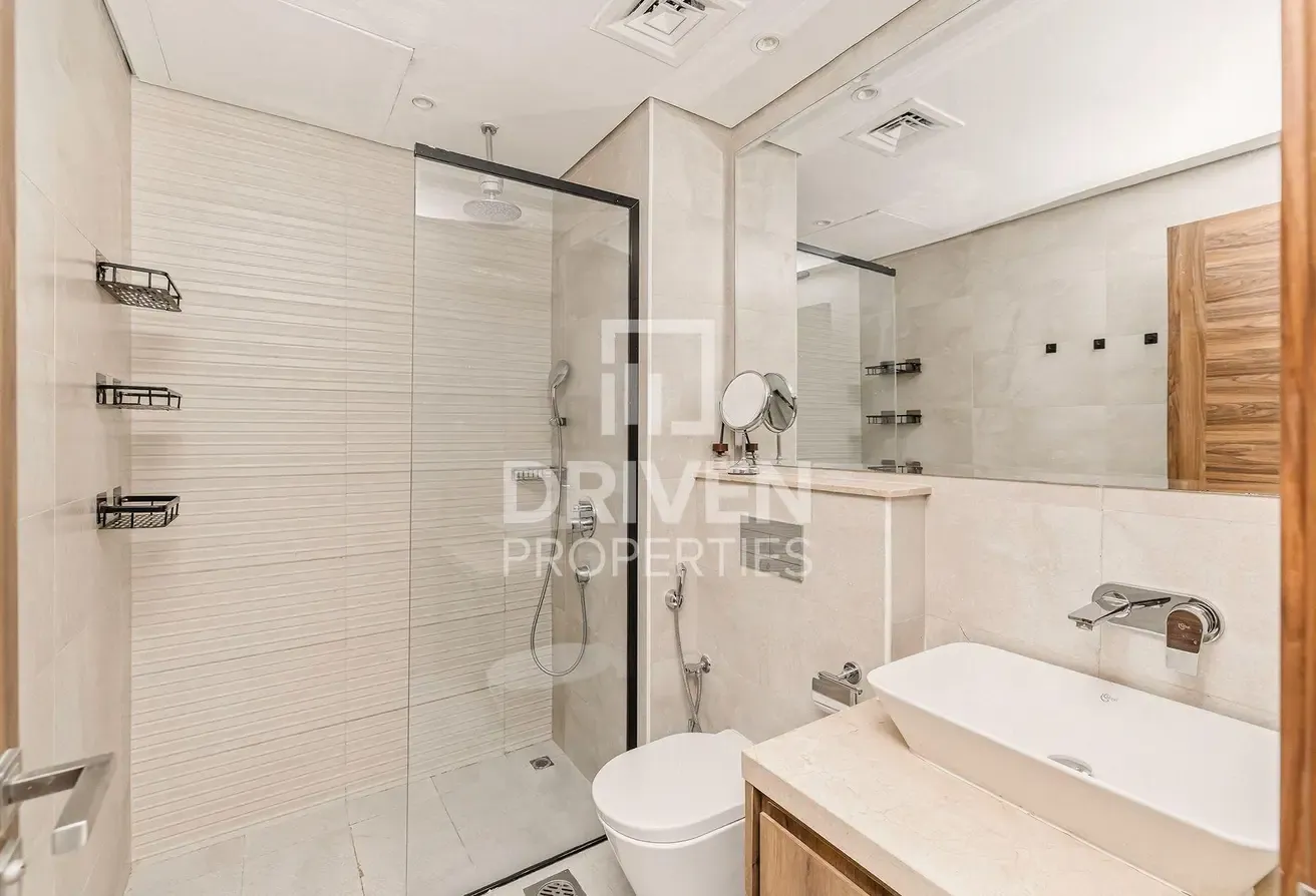 Fully Furnished | Pool View | Vacant Apt