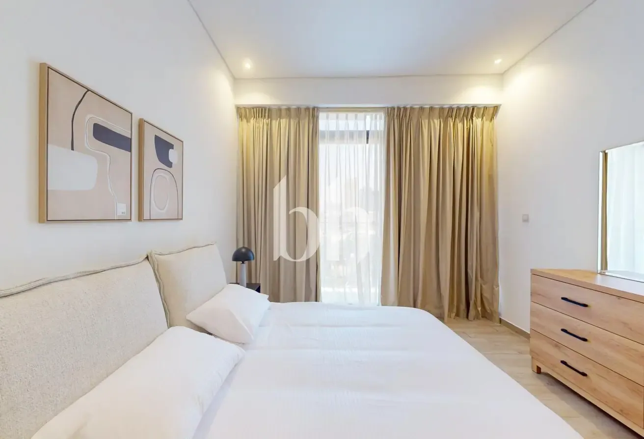Pay up to 6 cheques | Furnished | With Balcony