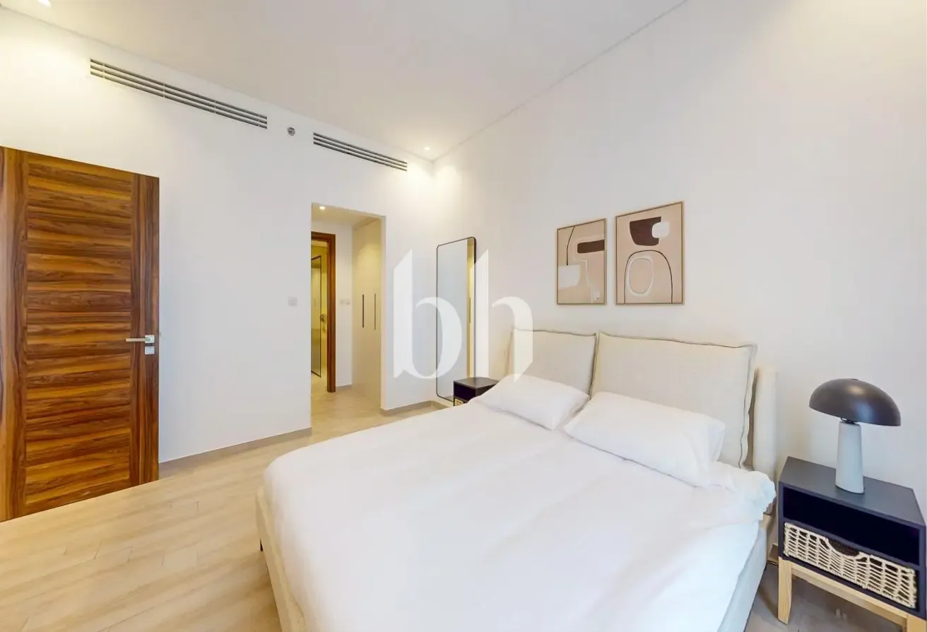 Pay up to 6 cheques | Furnished | With Balcony