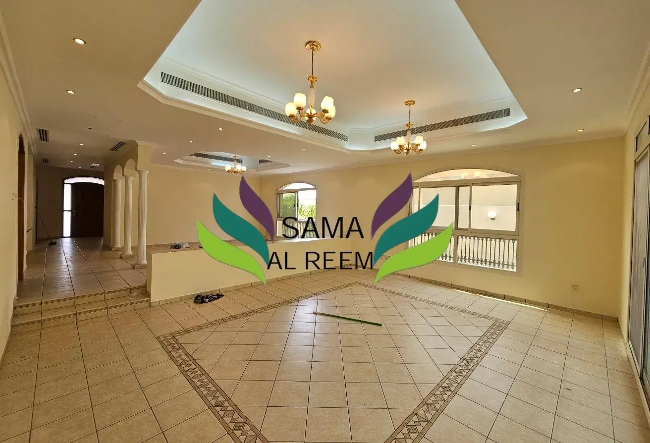 Compound | 4 Bed +Maid Villa |Shared Pool | Garden