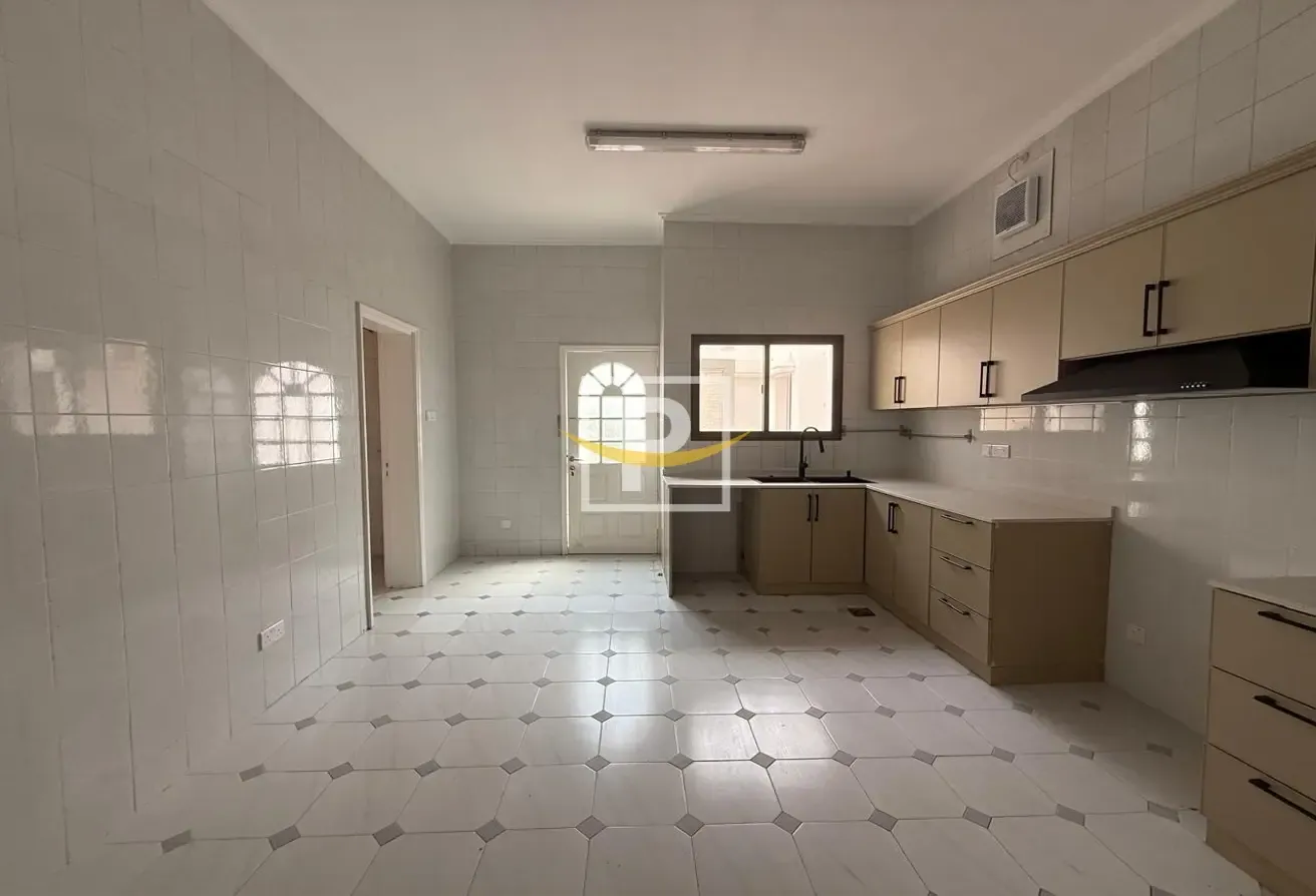 Independent 5BR | Private Garden | Fully Renovated Baths