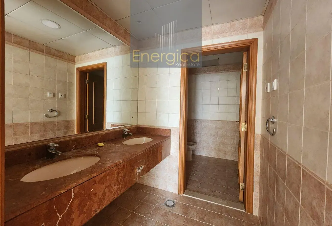 Spacious 4BR Villa | Shared Pool | Garden