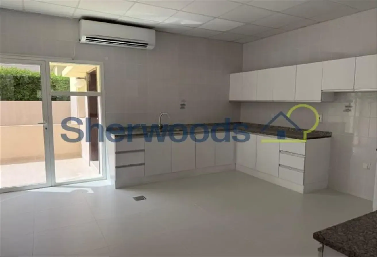 Vacant Spacious | Panoramic Views | Private Garden