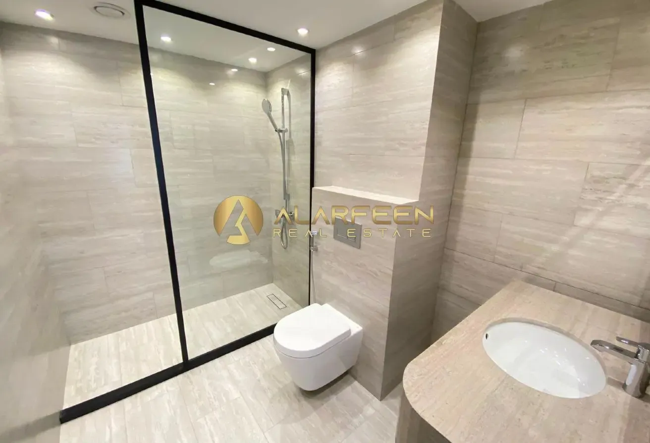 Spacious 5BR | Independent Villa  | Upgraded