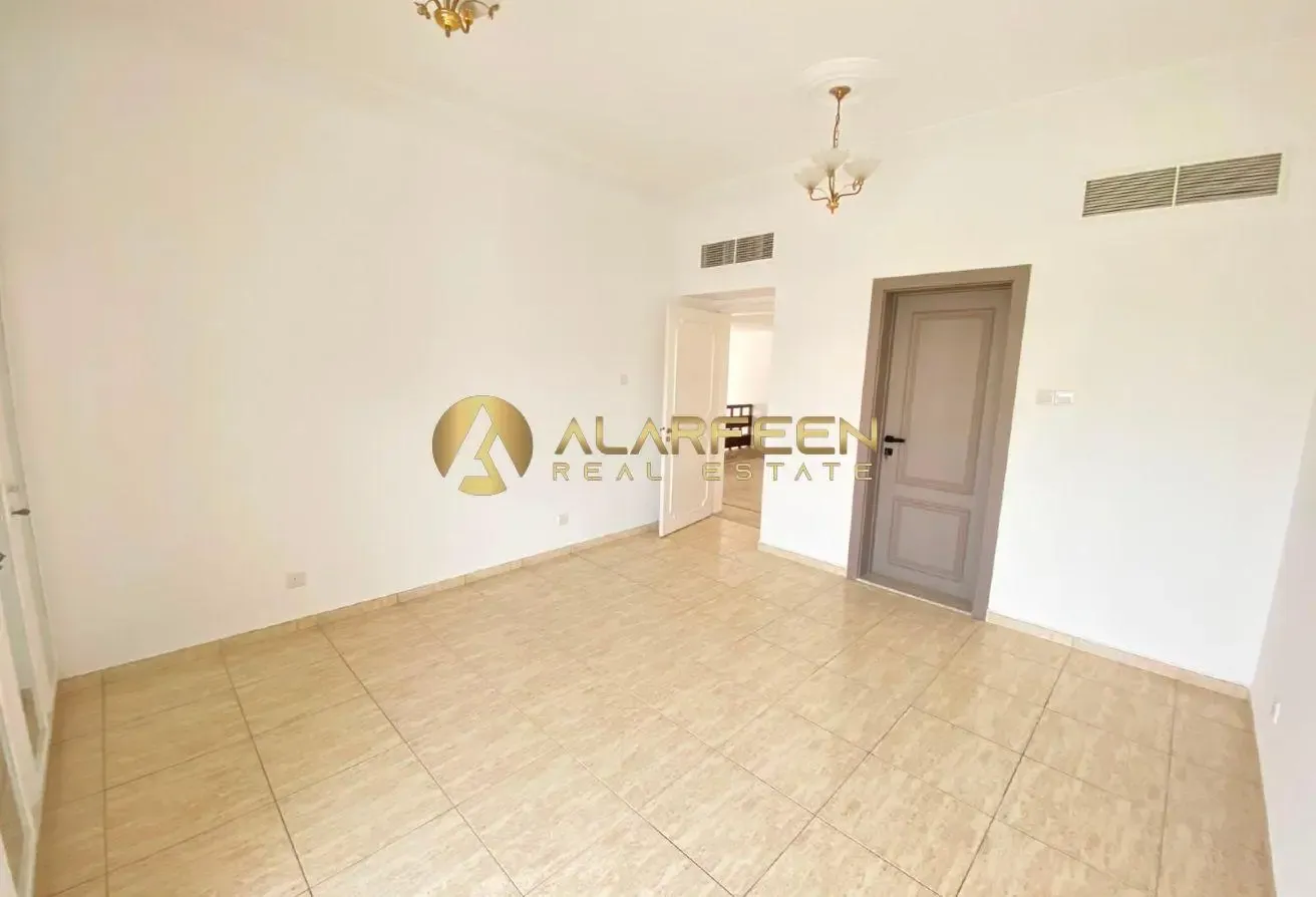 Spacious 5BR | Independent Villa  | Upgraded