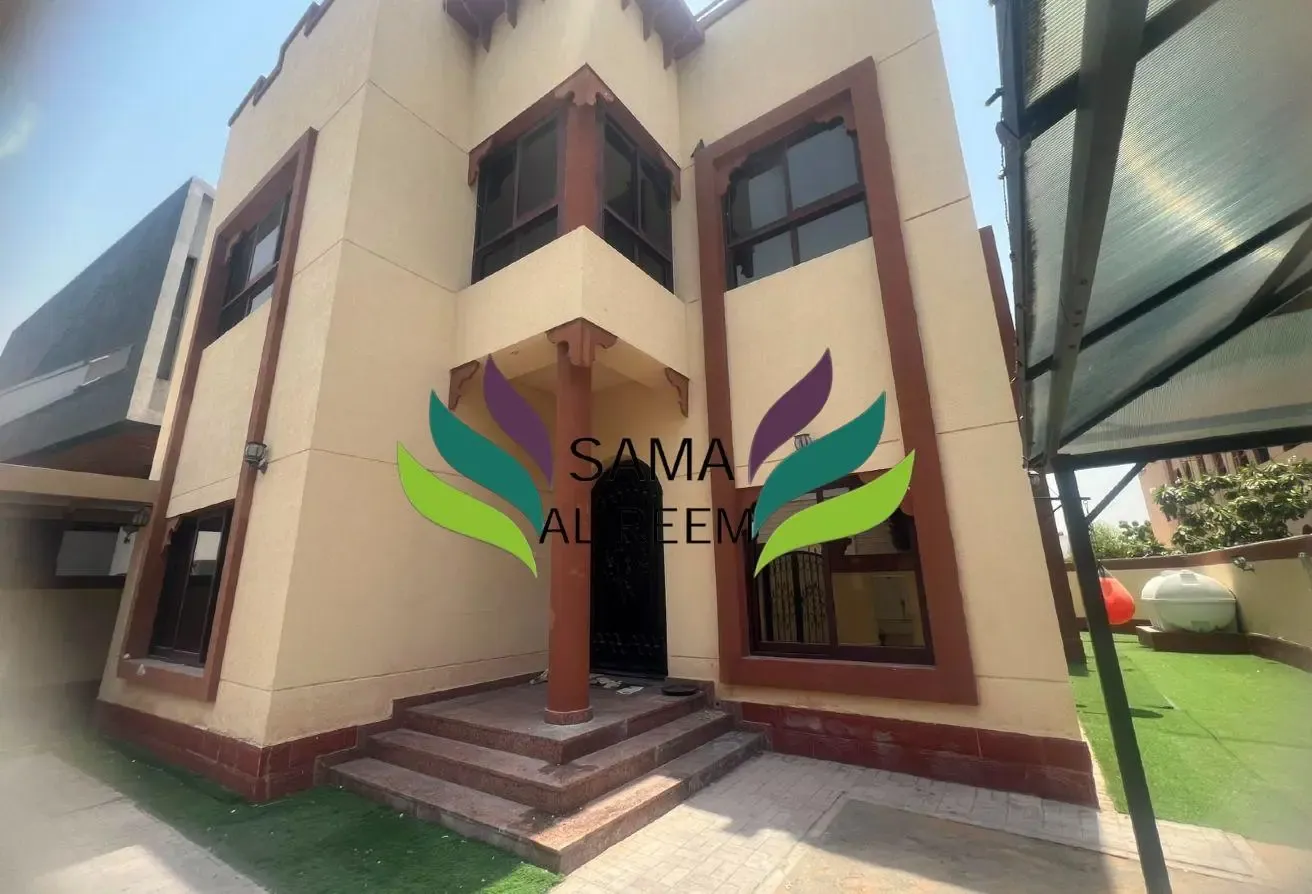 5 Bed Compound Villa |Shared Pool | Private Garden