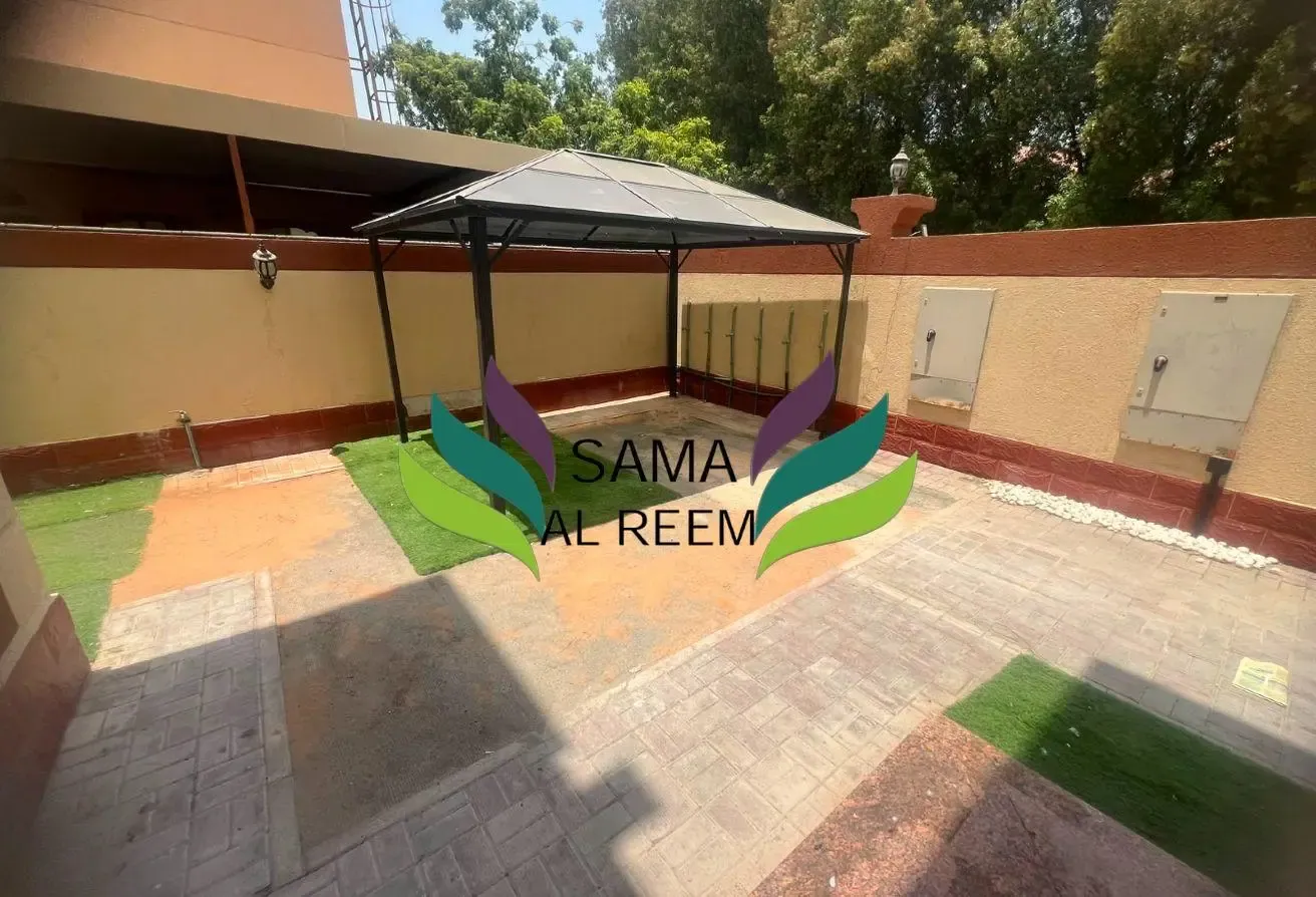 5 Bed Compound Villa |Shared Pool | Private Garden