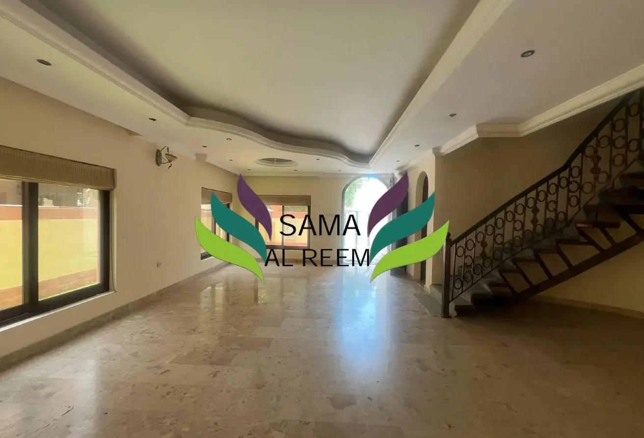 5 Bed Compound Villa |Shared Pool | Private Garden