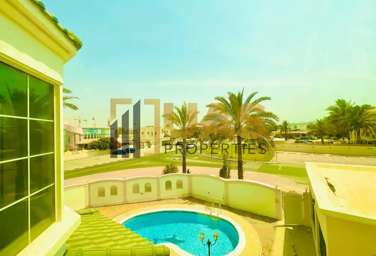 Premium 5BR + Maid | Private Pool | Family Home