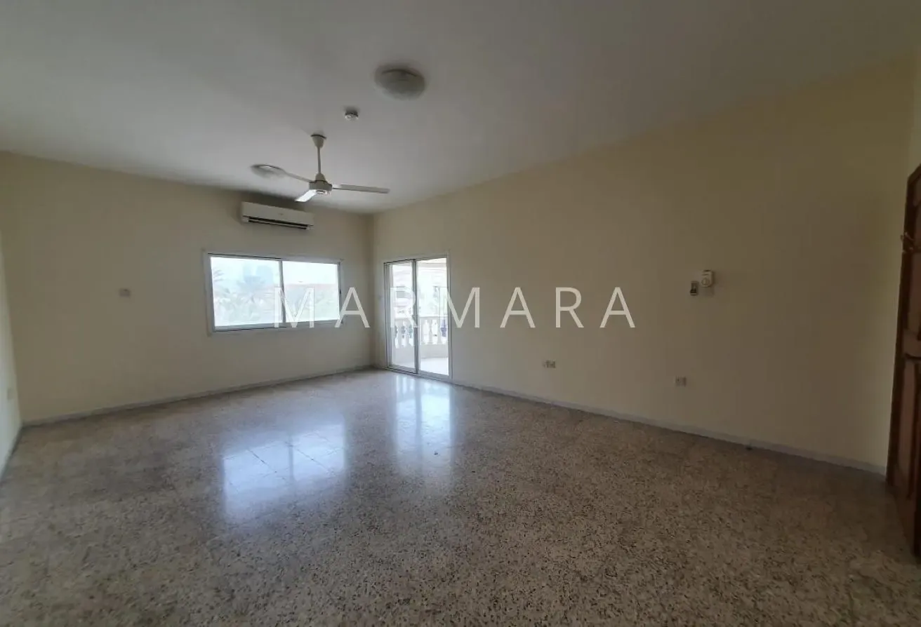 Well Maintained Villa | Private Garden | Vacant