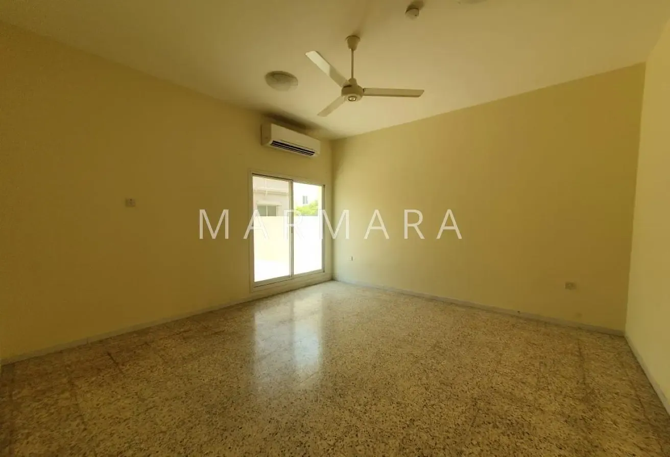 Well Maintained Villa | Private Garden | Vacant
