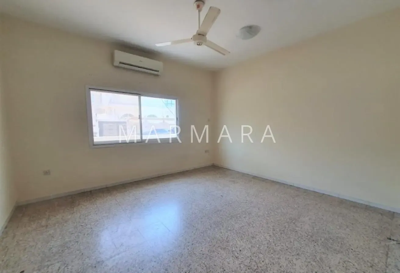 Well Maintained Villa | Private Garden | Vacant
