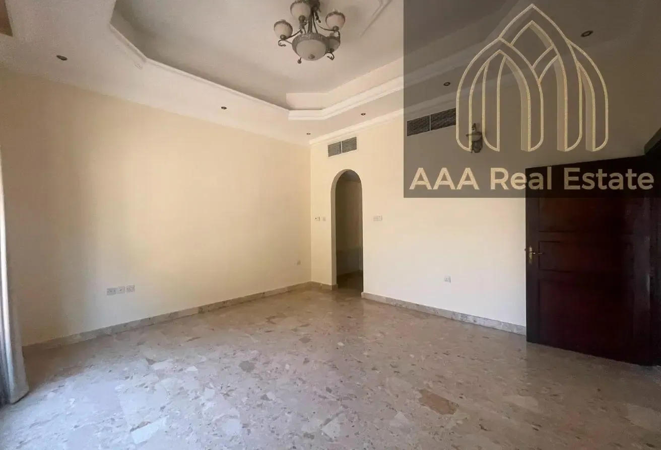 SWIMMING POOL | SPACIOUS GARDEN | PRIME LOCATION