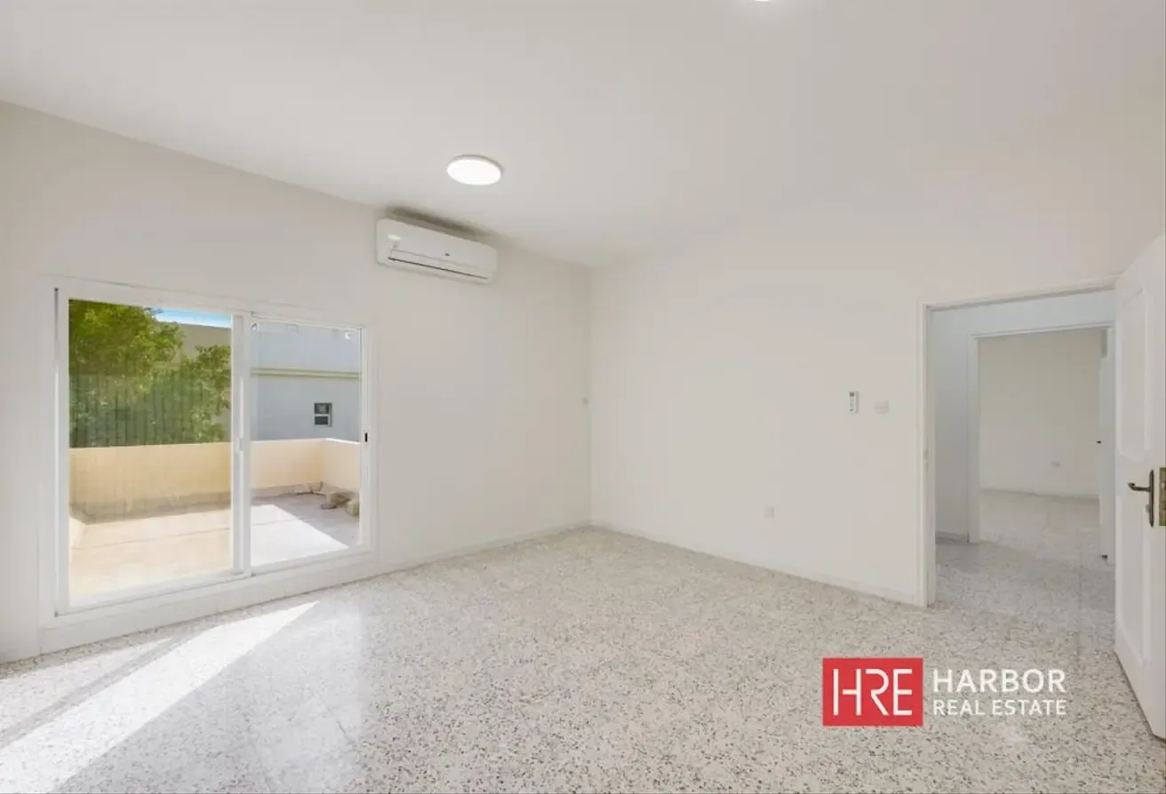 Spacious 5BR | Large Private Garden | Well Maintained