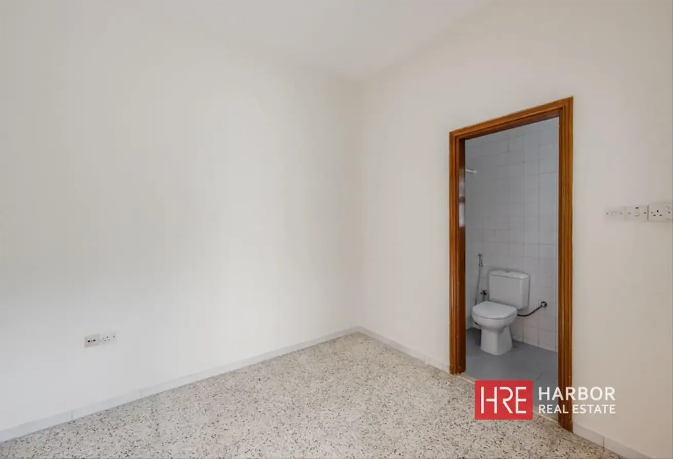 Spacious 5BR | Large Private Garden | Well Maintained