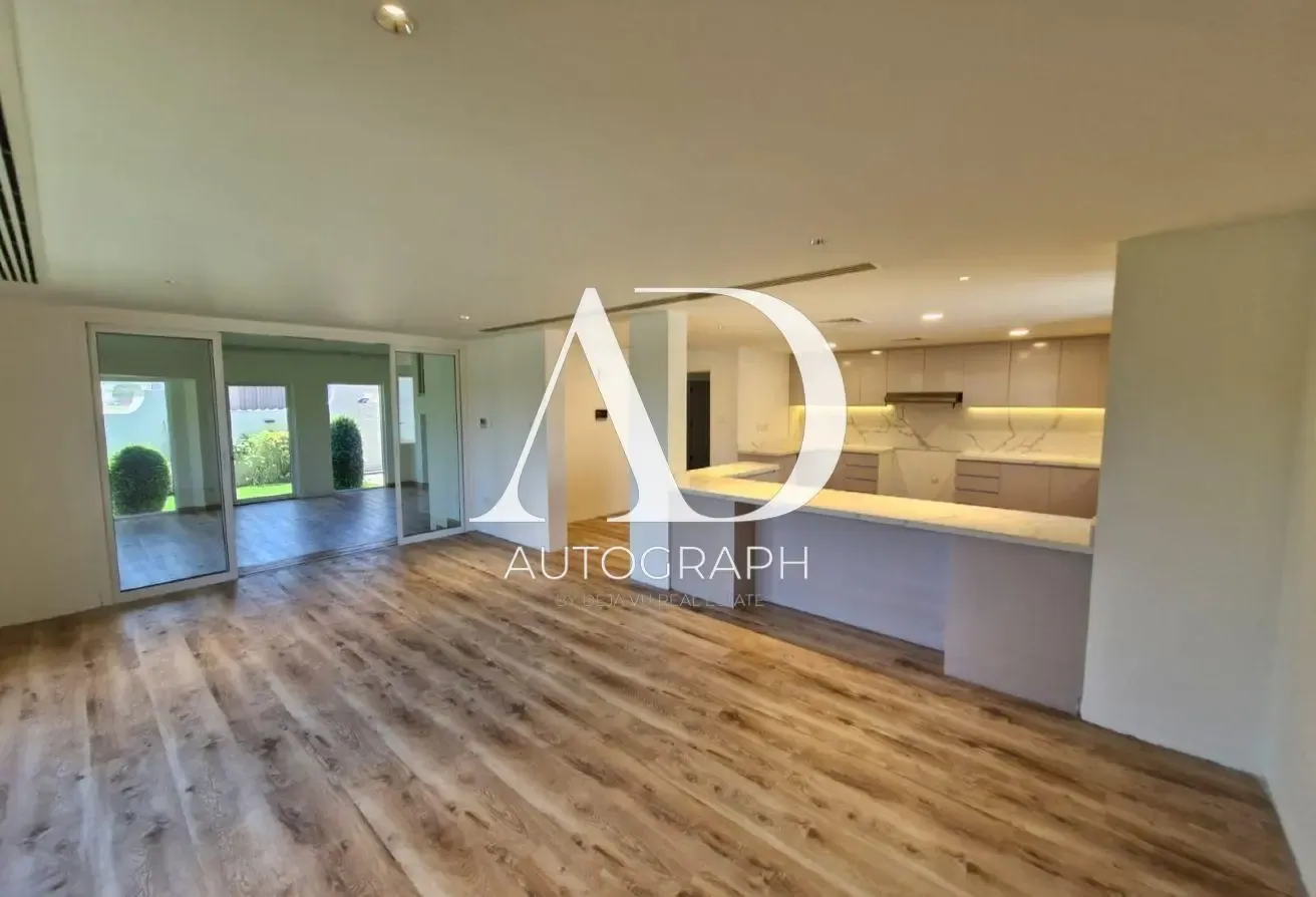 Luxury 5BR Villa in Private Garden|Compound Villa