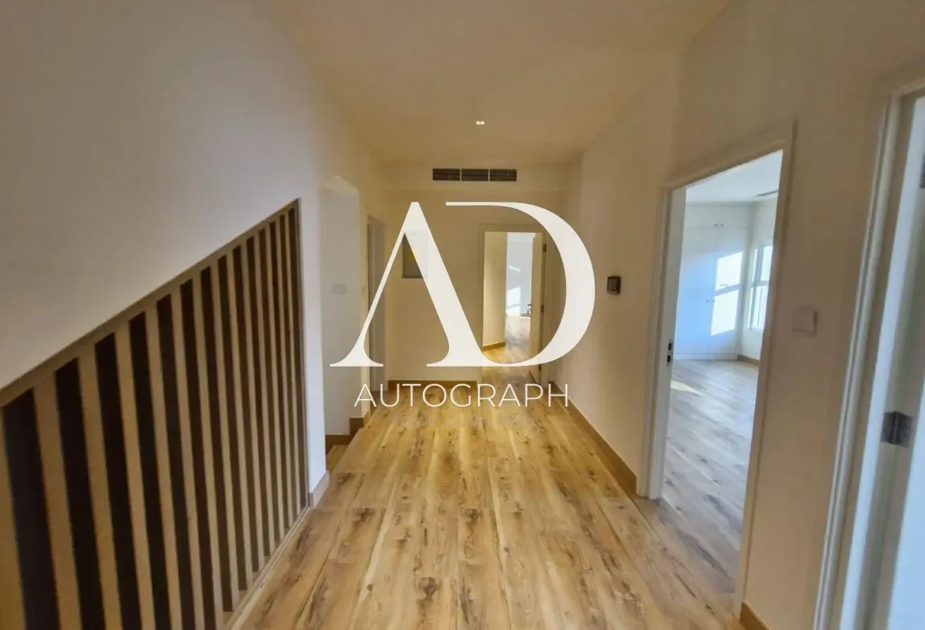 Luxury 5BR Villa in Private Garden|Compound Villa