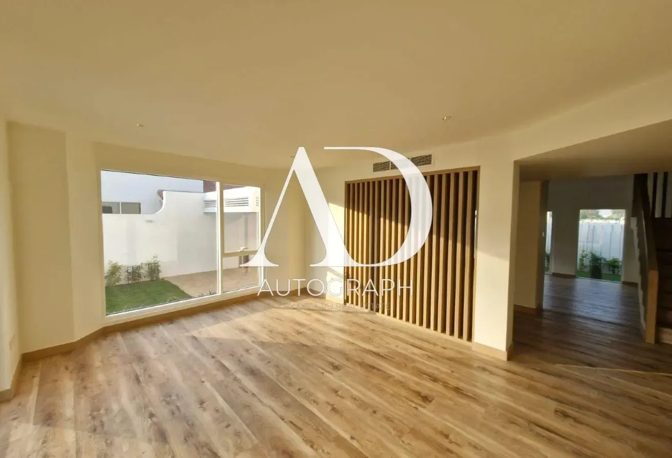 Luxury 5BR Villa in Private Garden|Compound Villa