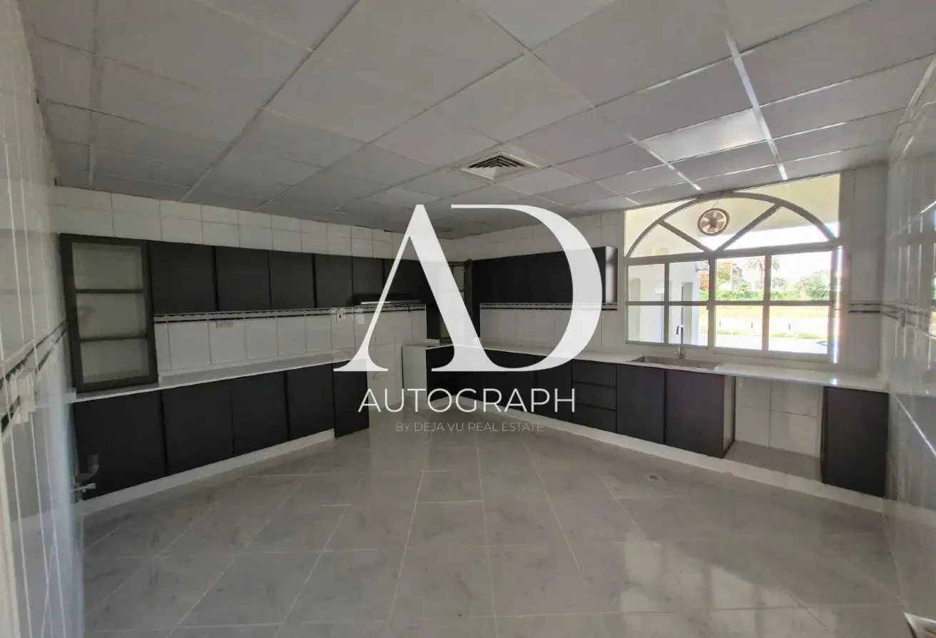 3 Bed Excellent Quality | Shared Pool | Compound
