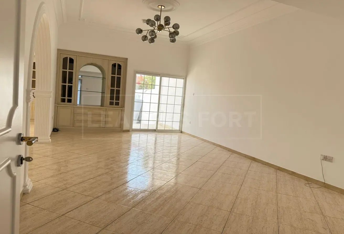 Grand 5BR Villa | Ready to Move In | Al Safa 2