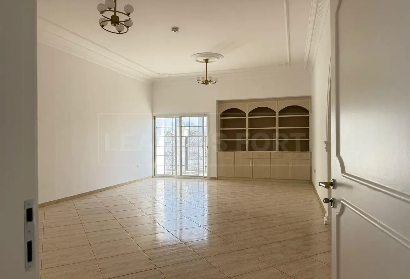 Grand 5BR Villa | Ready to Move In | Al Safa 2