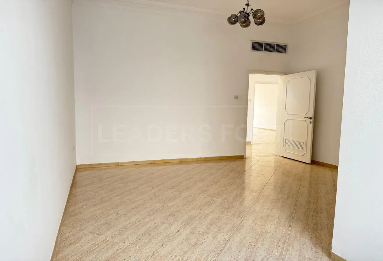 Grand 5BR Villa | Ready to Move In | Al Safa 2