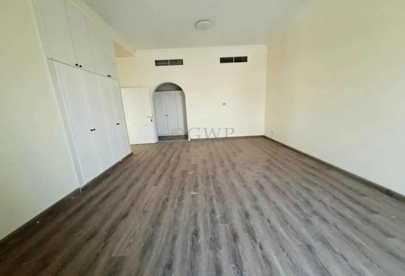 Private Pool | Modern | Refurbished | New Kitchen